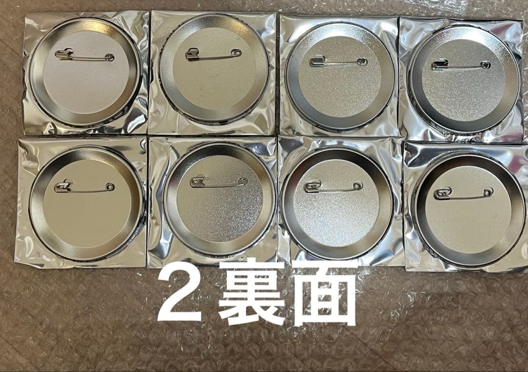 進撃の巨人 電車あるある缶バッジ 1、2コンプリート