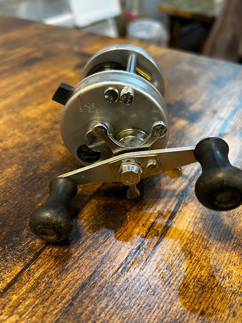 ABU Ambassadeur 2500C ベイトリール