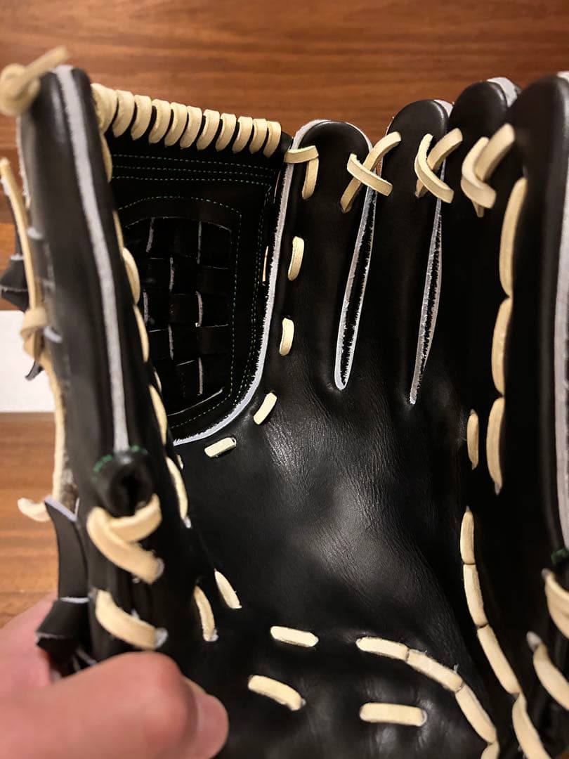 硬式・軟式兼用　黒　ライナーバック　グリス追加済み　投手用