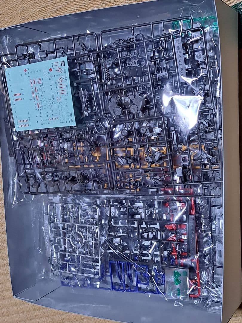 新品未組み立て　MG 1/100 ガンダムバルバトスルプス＋海外パーツ2種