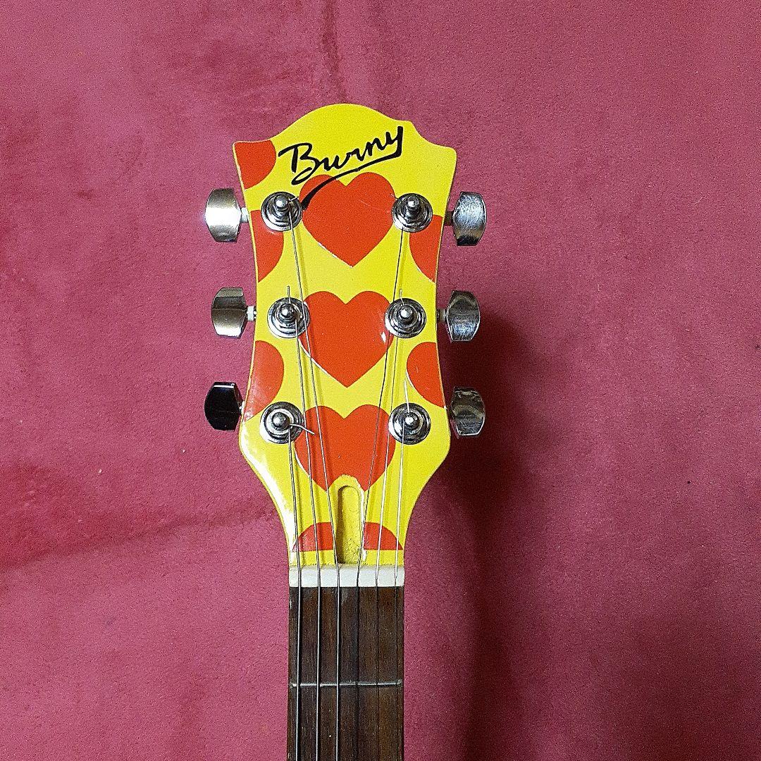 イエローハート・hideモデル。モッキンバードエレキギター。