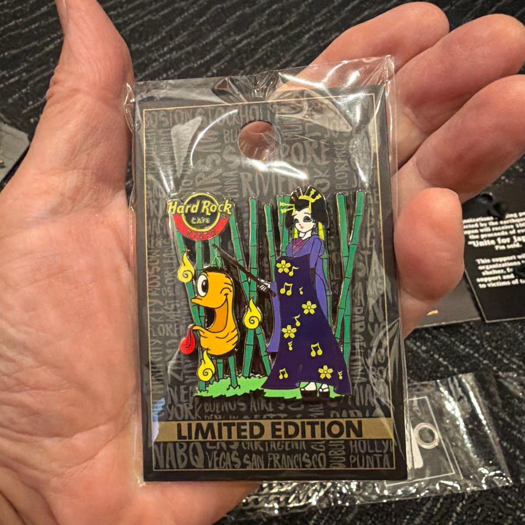 “Hard Rock CAFE”ピンバッジ(12点セット)