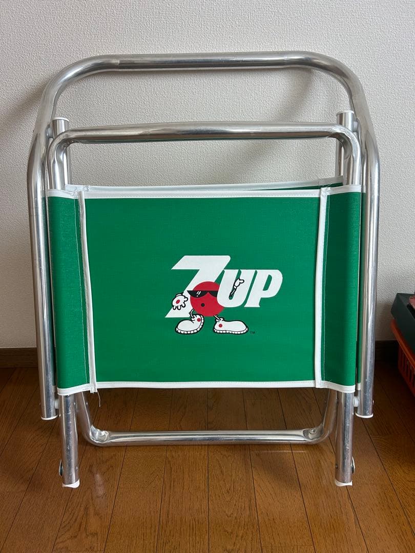 7UP アウトドアチェア グリーン　ヴィンテージチェア　ローチェア