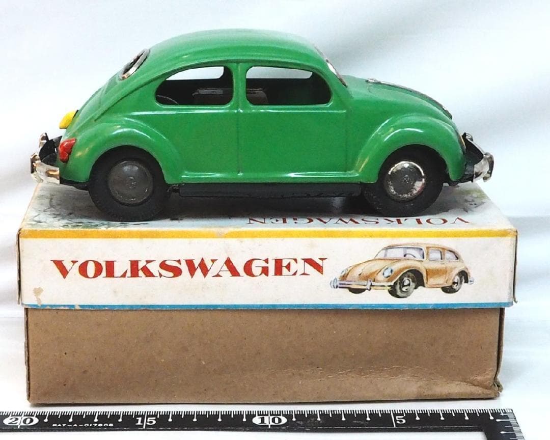 増田屋フォルクスワーゲン ビートル黄緑ブリキtin toy carミニチュア箱付