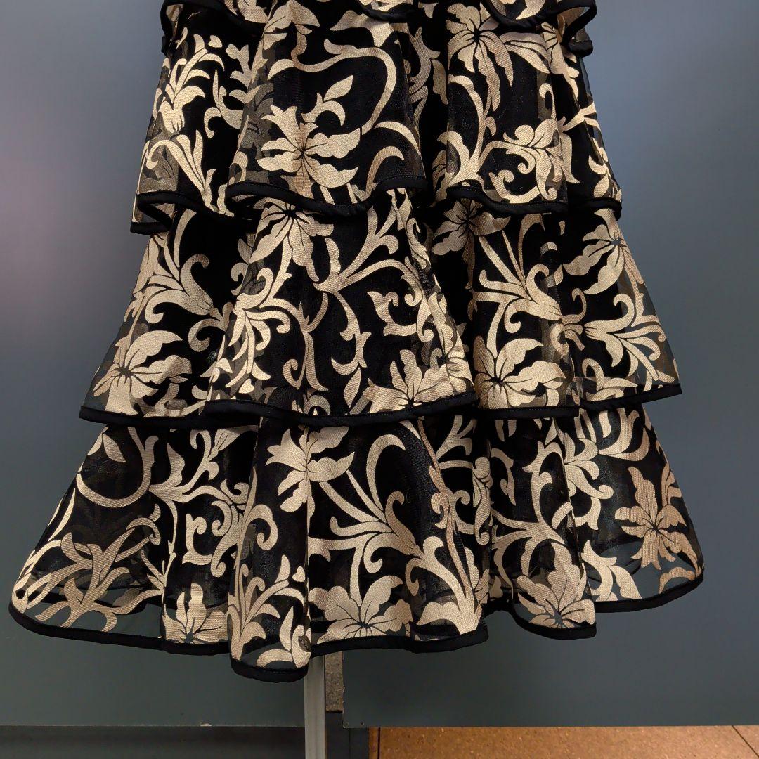 【新品】社交ダンス用ティアードフリルスカート 黒と金