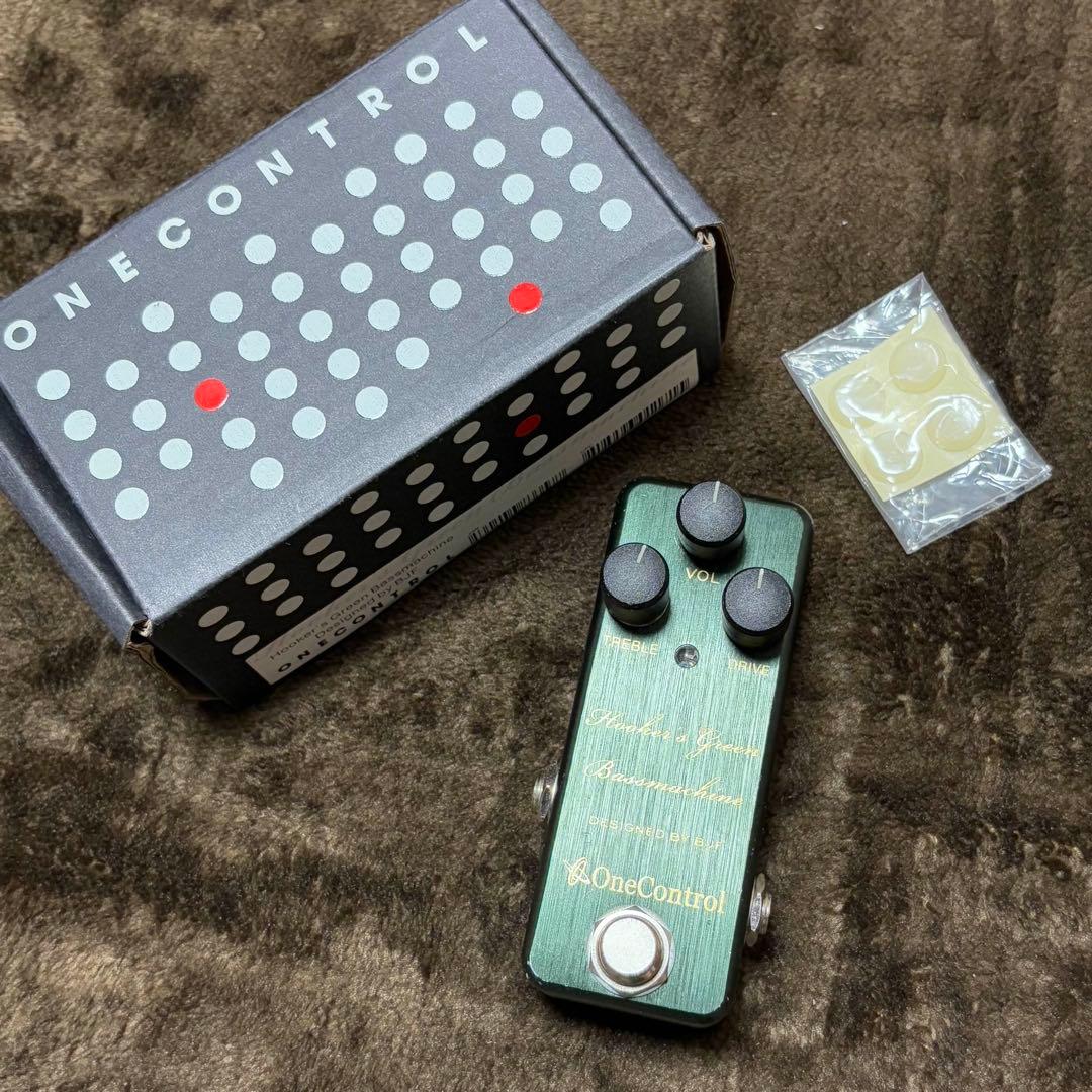 ベース One Control Hooker's Green Bass Machine
