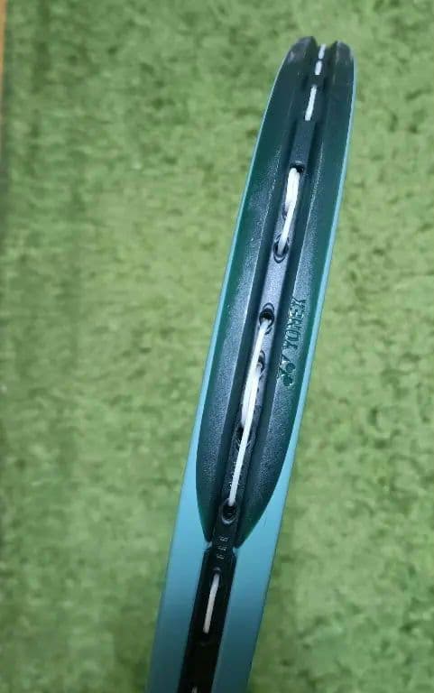ヨネックス　パーセプト 100L テニスラケット