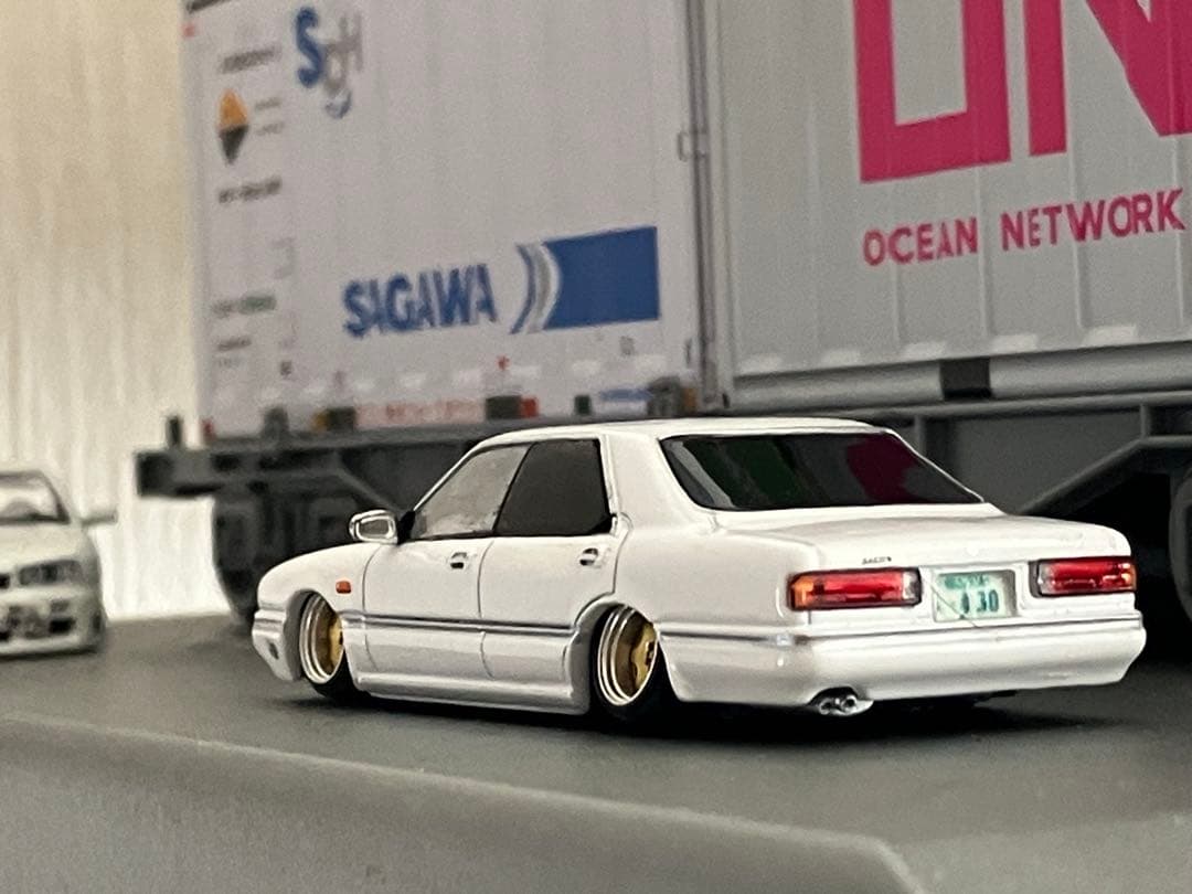 1/64 ミニカー　日産　シーマ　改造