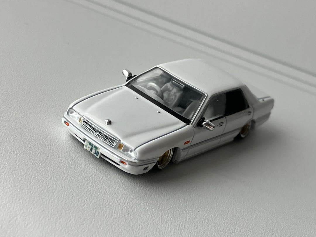 1/64 ミニカー　日産　シーマ　改造