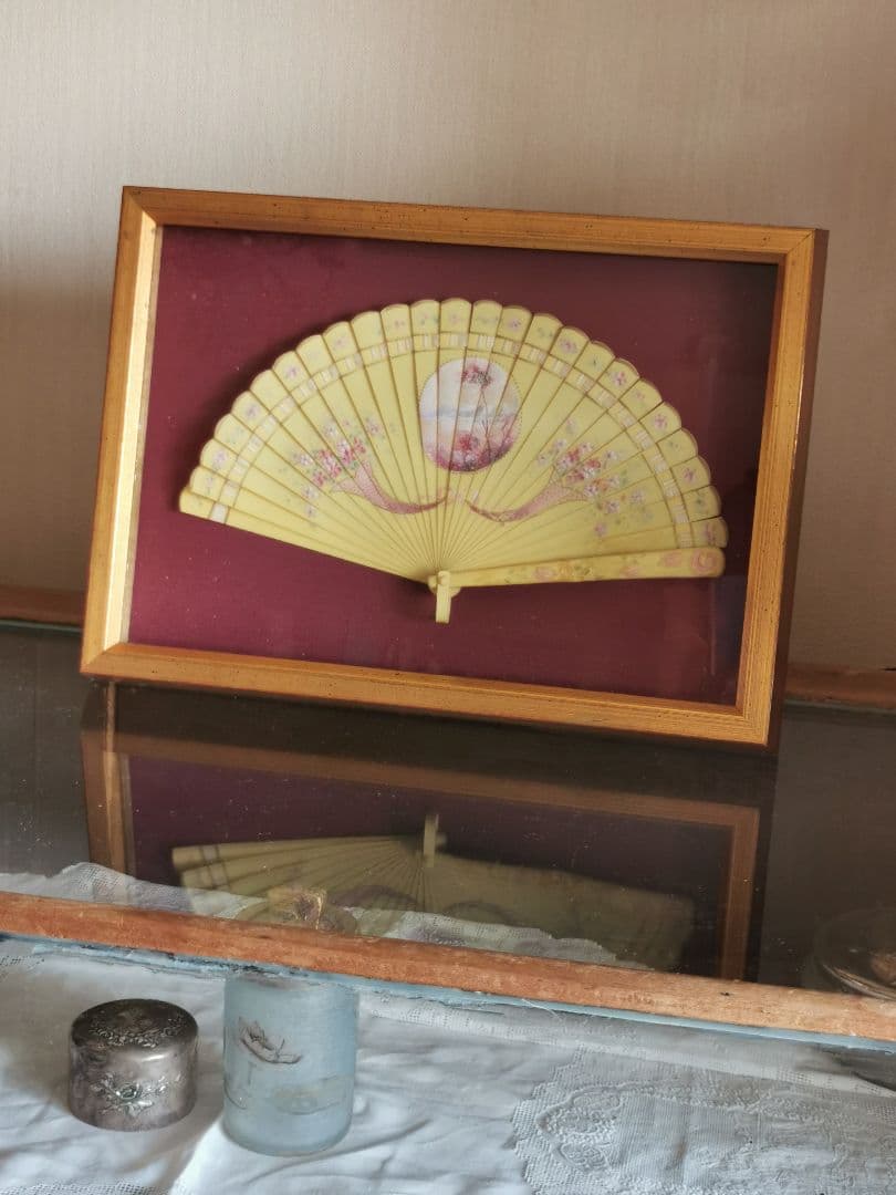 アンティーク フランス ヴィクトリア時代 ハンドペイント扇 風景画 角と花 額装