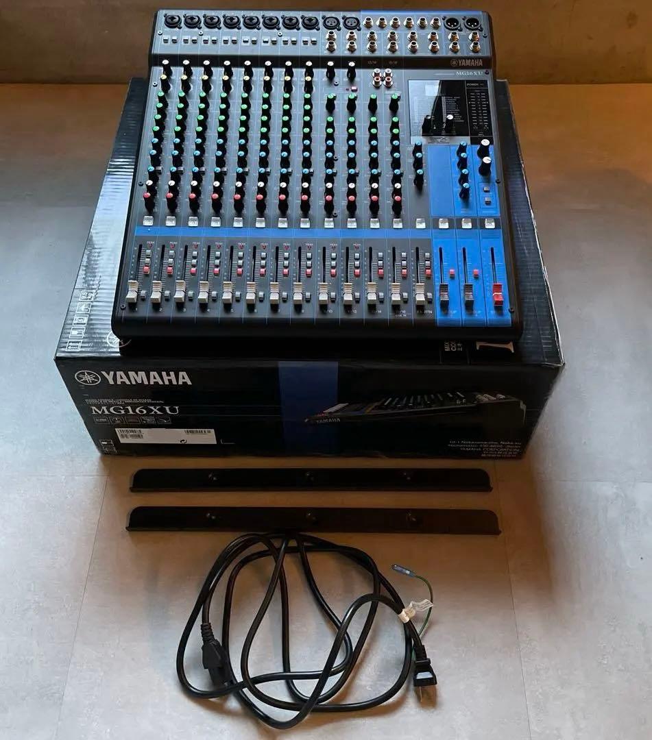(月末特価)ラックマウント付き　YAMAHA MG16XU アナログミキサー