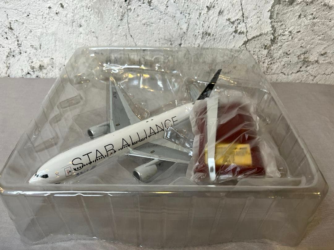 ANA　全日空商事　B777-200　STAR ALLIANCE　1/200