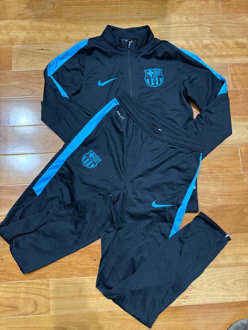 バルセロナ　ナイキNike Barcelona ジャージ上下セット　S 美品