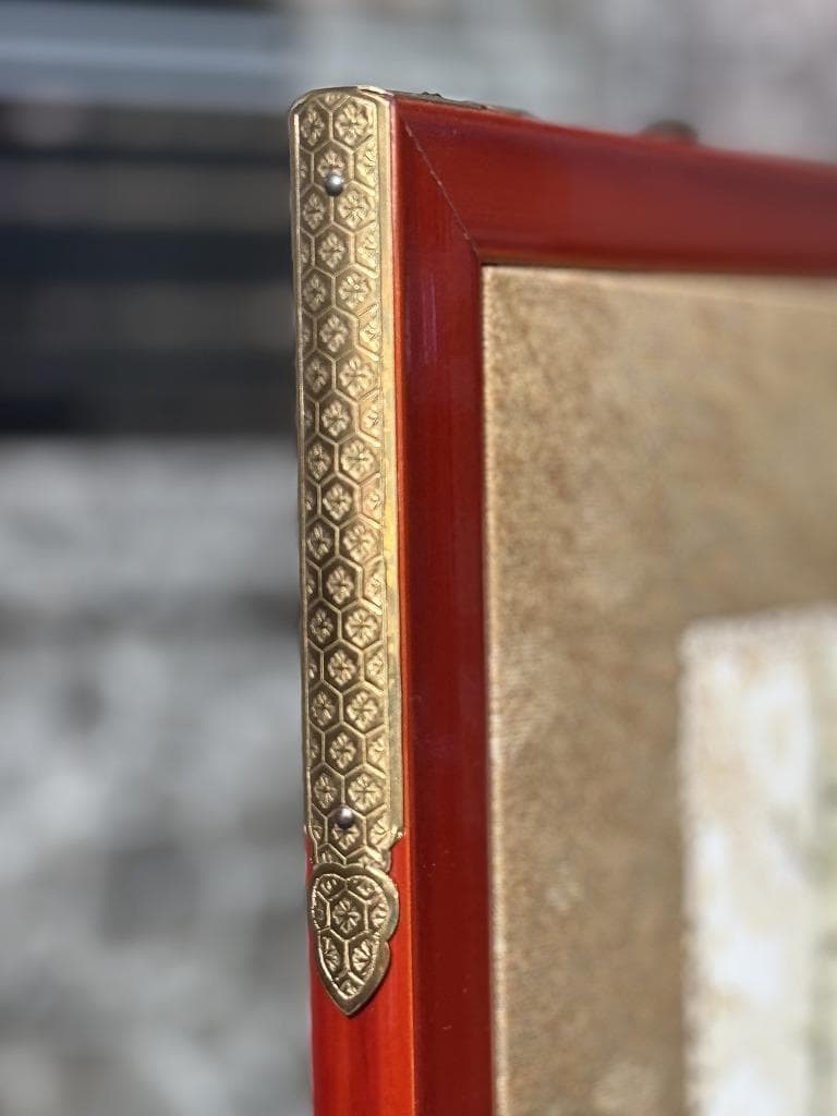 百花繚乱！「万葉百花百草」装飾銅金具付　二曲屏風　木下章