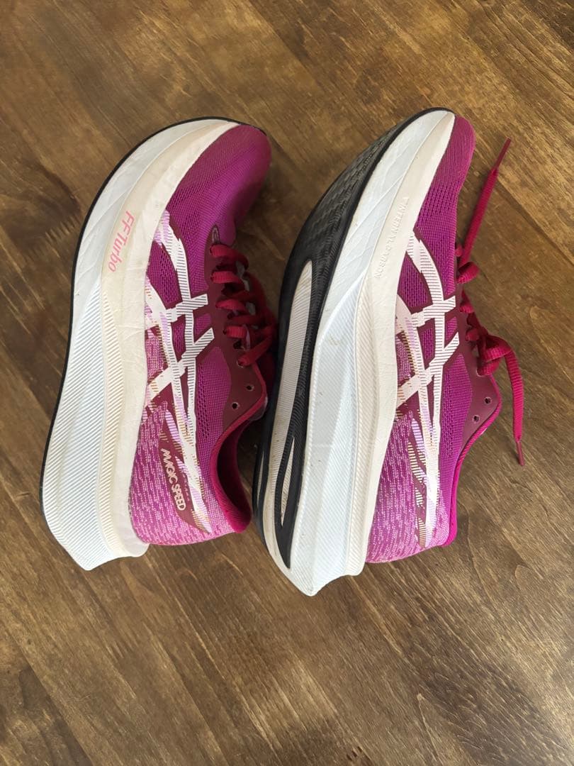 asics マジックスピード　4 24㎝　ランニングシューズ パープル