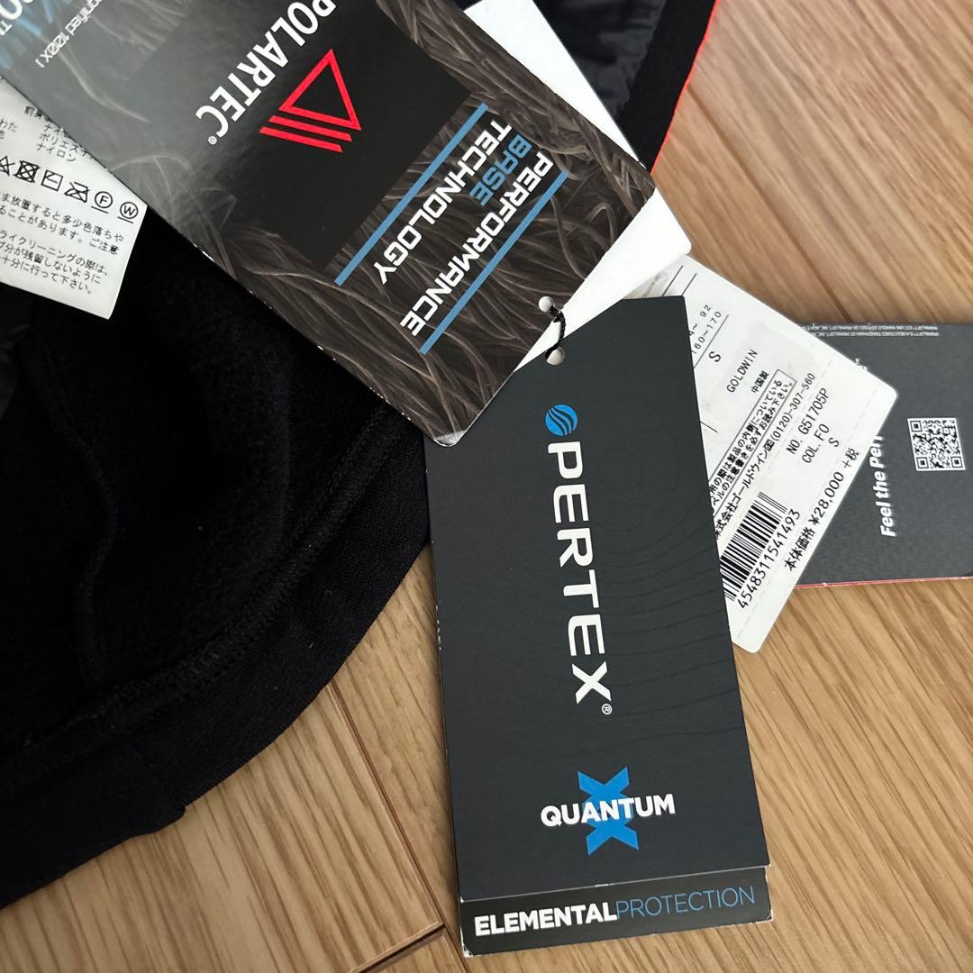 GOLDWIN PERTEX POLARTEC素材レディース　アウター