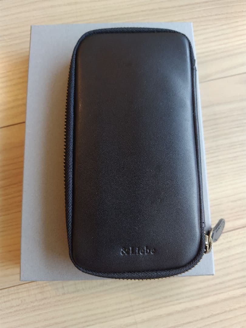 美品 &Liebe ジップペンケース ブラック