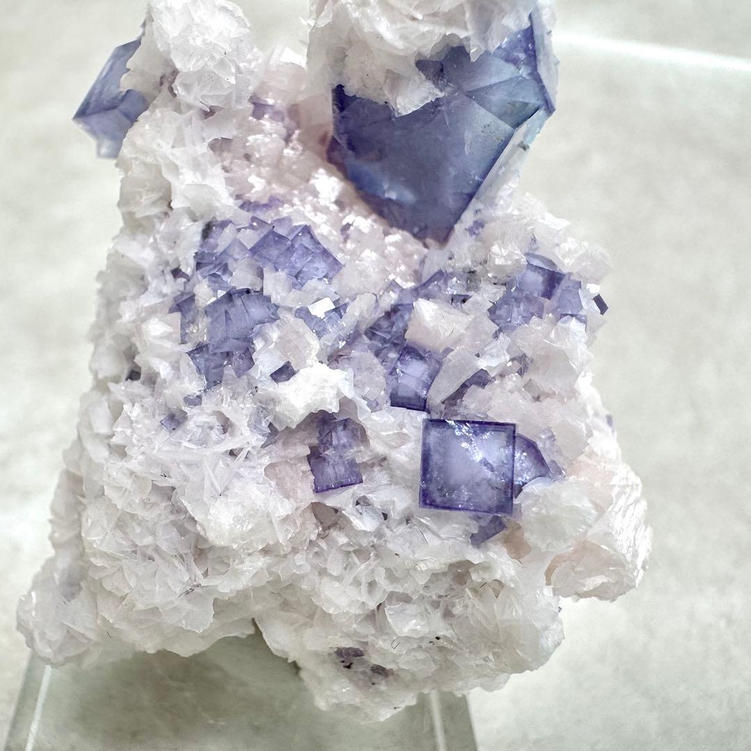 【D290】ポーセリンフローライト Aタイプ ヤオガンシャン 原石 鉱物 標本