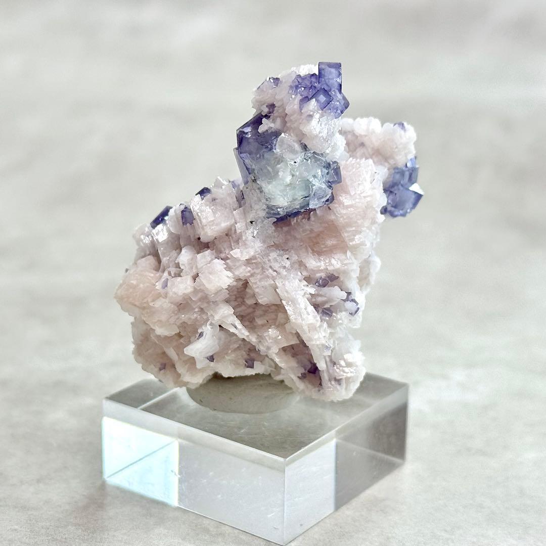 【D290】ポーセリンフローライト Aタイプ ヤオガンシャン 原石 鉱物 標本