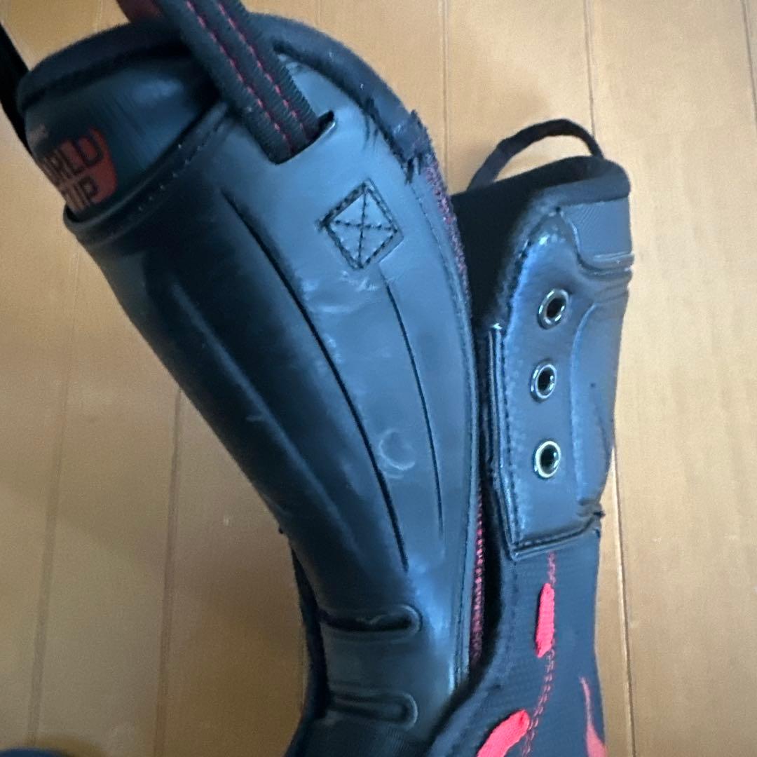 ATOMIC REDSTER STI 130 スキーブーツ レッド