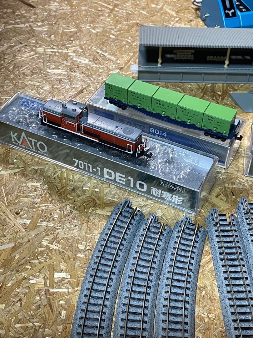 Nゲージ KATOレールセット DE10 貨物　信号機セット