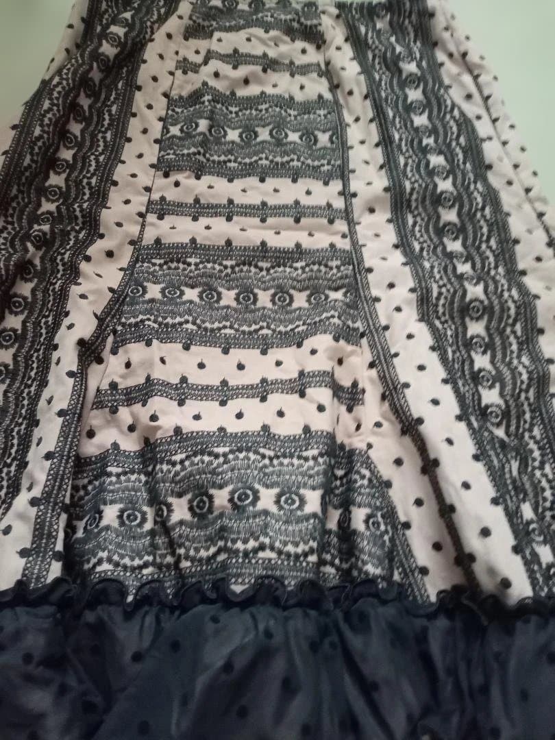 SONIA JOHNES フラメンコスカート ピンクベージュに黒の模様