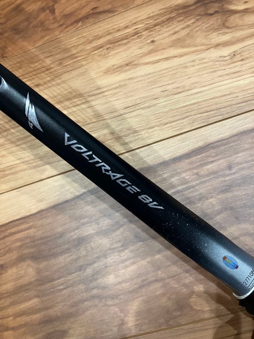 YONEX VOLTRAGE 8V ボルトレイジ8V カスタムフィット