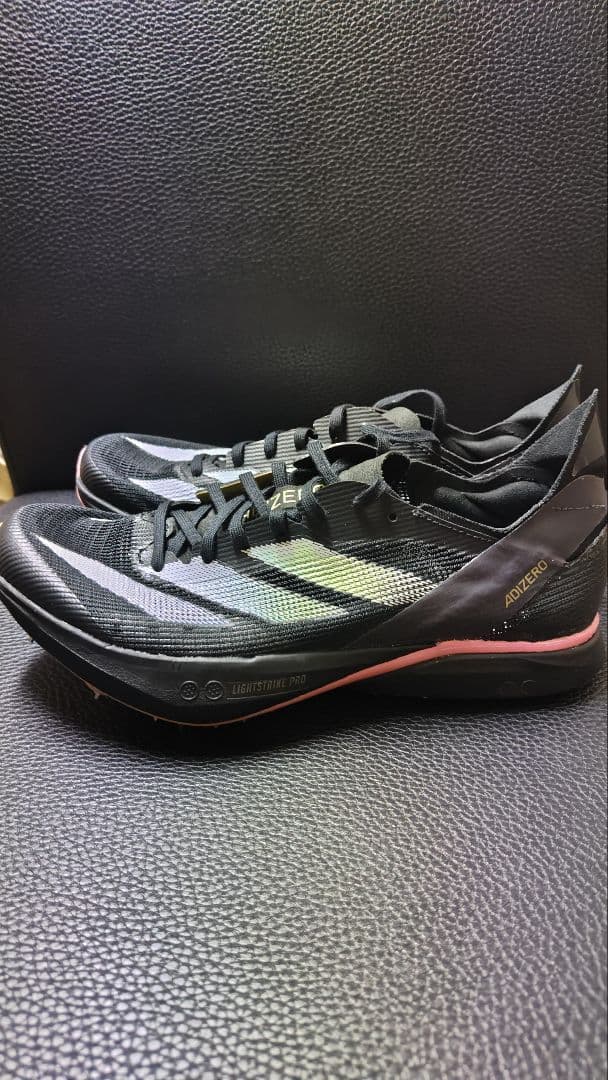 希少美品 アディダス アバンチadidas avantiスパイク 23.5