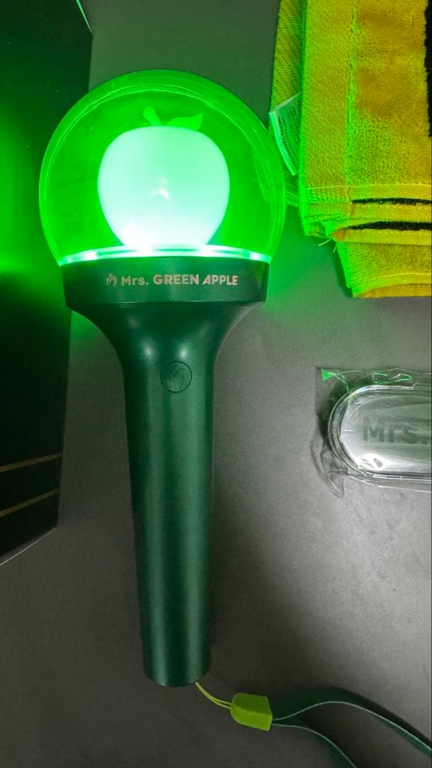 Mrs. GREEN APPLE ペンライト、タオル、フォークセット、バッチ