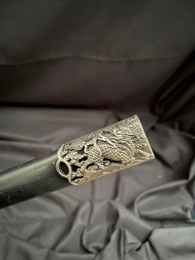 軍刀 龍頭模様銀柄　日本刀 模造刀 居合刀 武士道 鑑賞用 全長約82cm