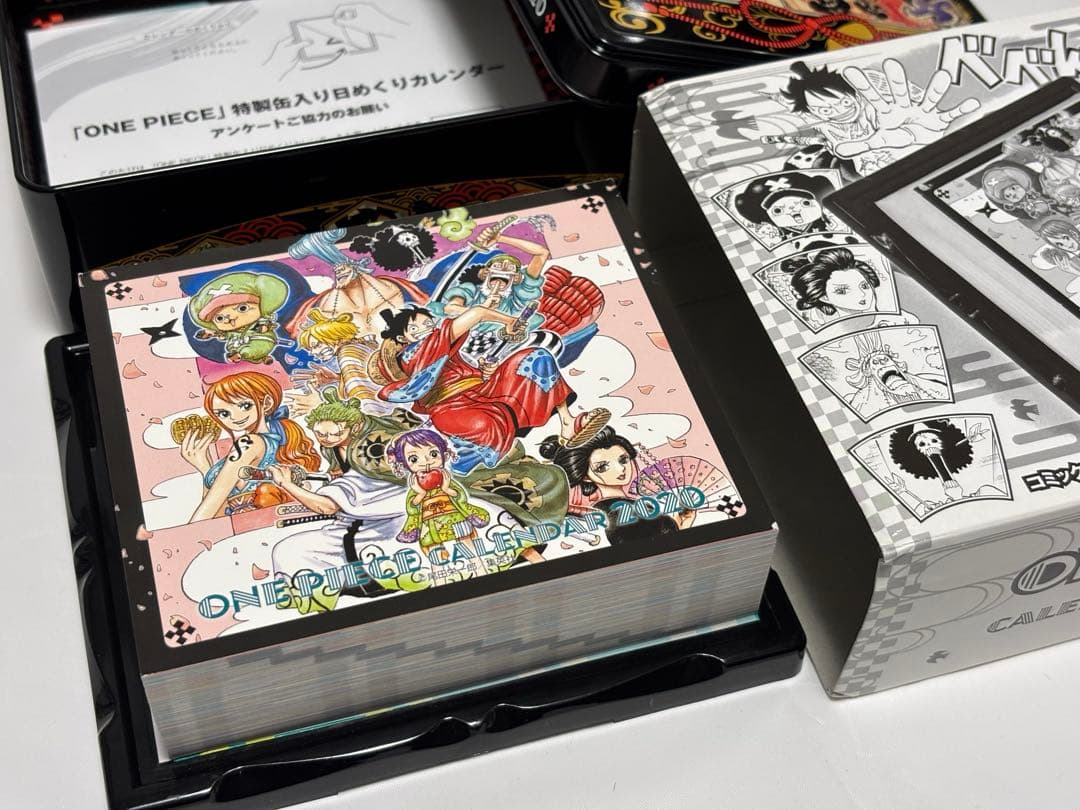 ワンピース 特製缶入り日めくりカレンダー 2020