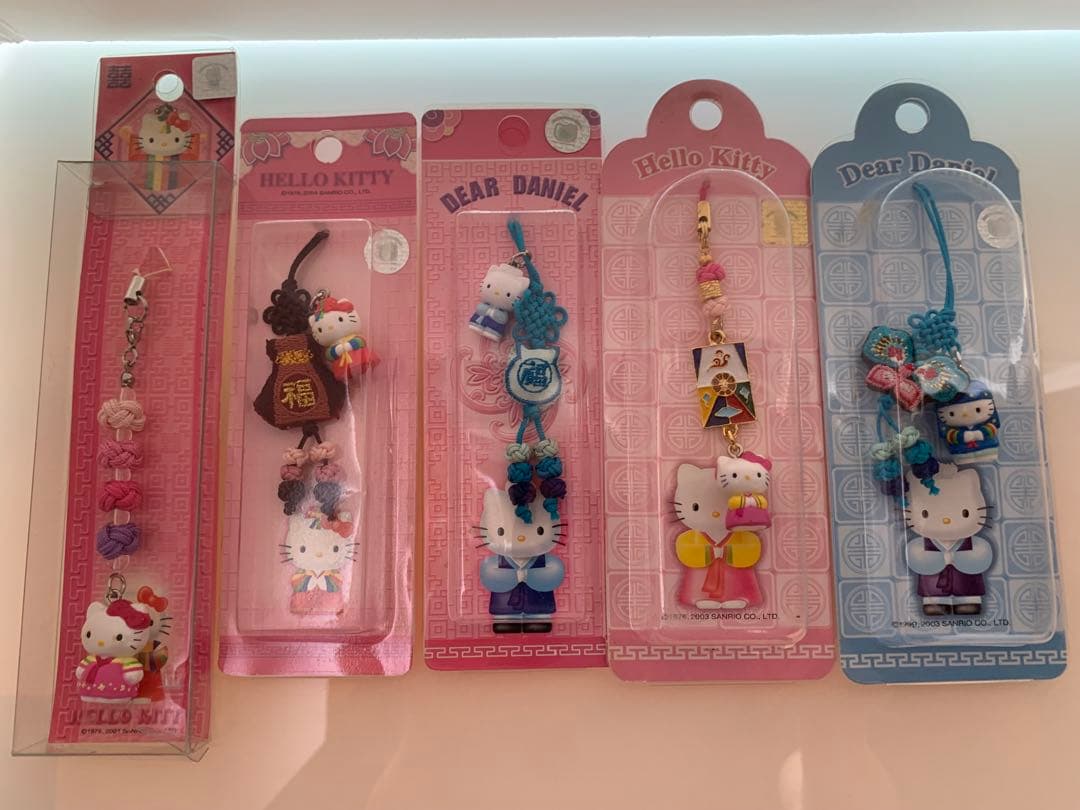 新品、未使用　ハローキティ 、ディアダニエルストラップセット 18個まとめ売り