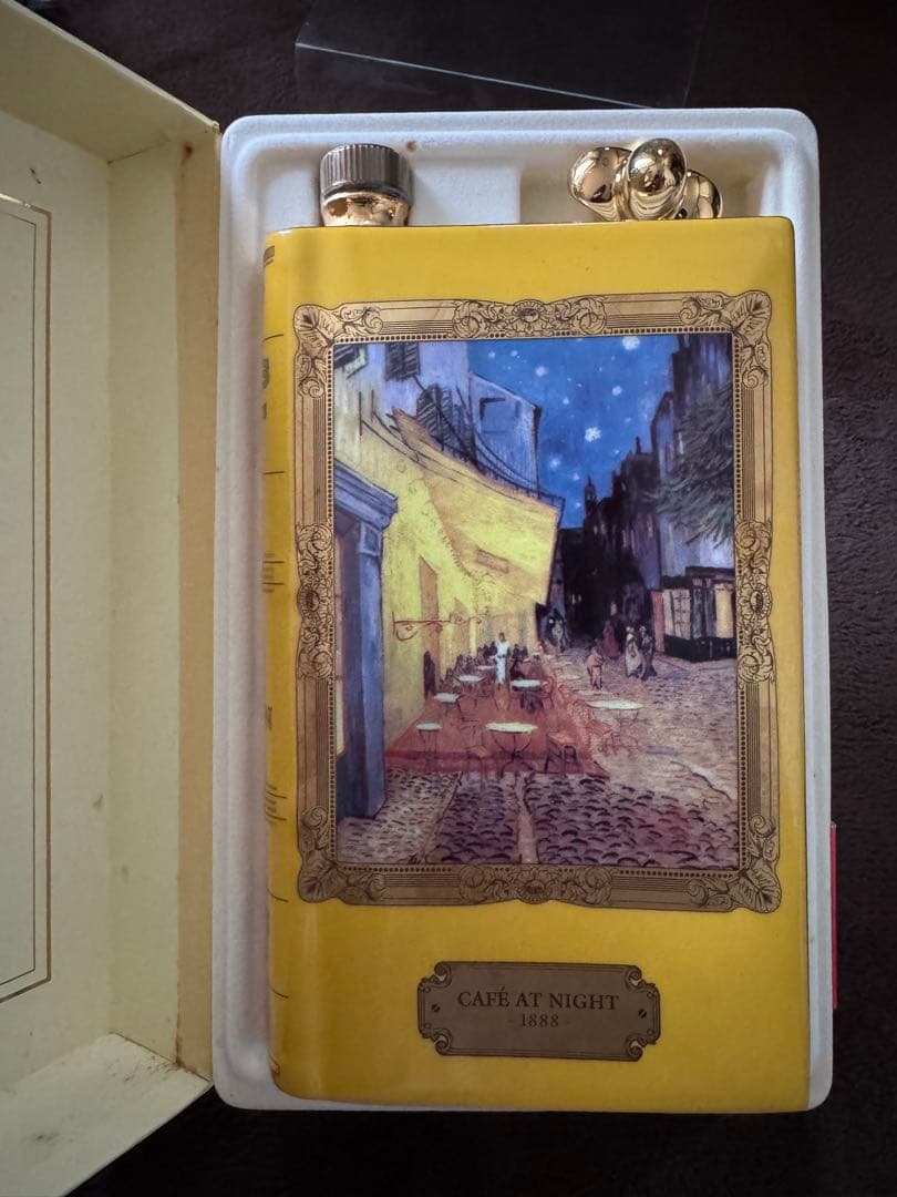 ブランデー　CAMUS グランドマスターズコレクション　未開栓　ゴッホ