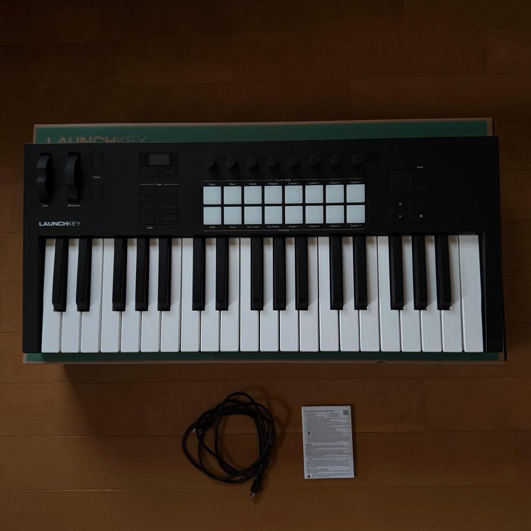 Novation Launchkey 37 Mk4【フルサイズキー/37鍵盤】
