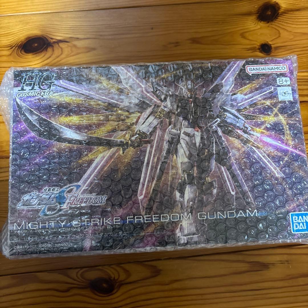 ガンプラ5点 ＋ 塗装ツール・消耗品一式（未組立）