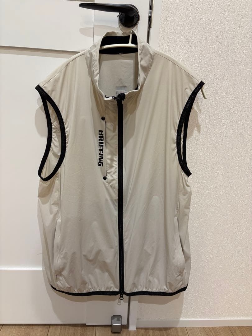 Briefing ブリーフィング　ウインドベスト　ベージュ　ゴルフウェア