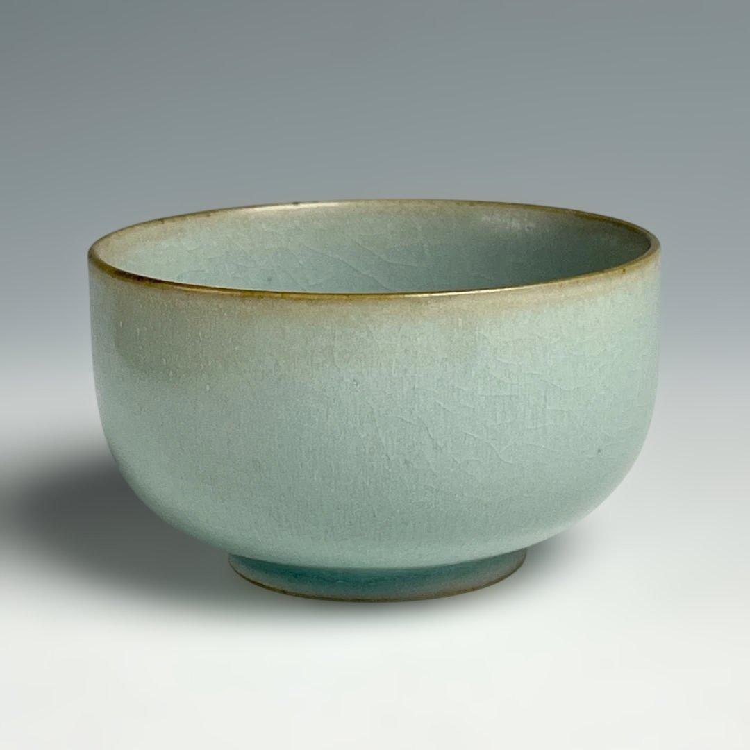 青磁 天青釉茶盞 擺件 中国古玩美術 唐物 旧家伝来 SH76