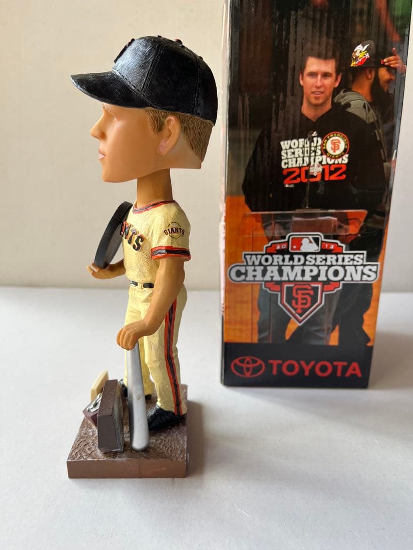 SF ジャイアンツ　2013 年　球場配布 バスター・ポージー　ボブルヘッド