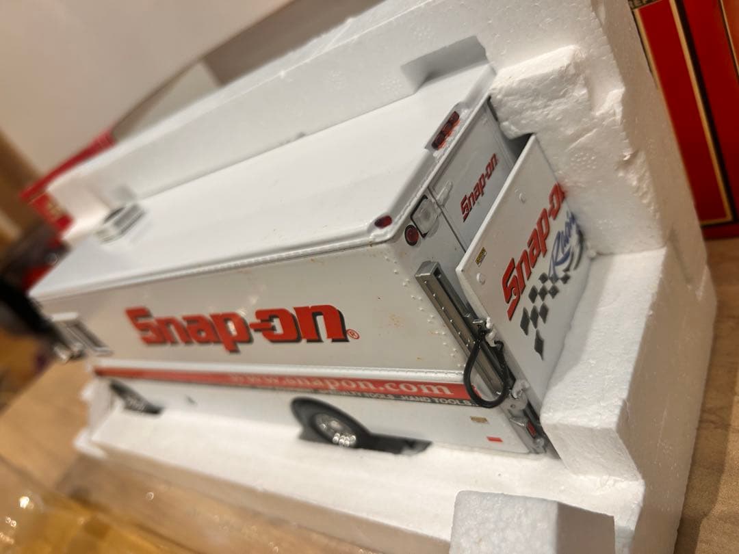 Snapon MT-55 1:32 FREIGHTLINERトラックスナップオン