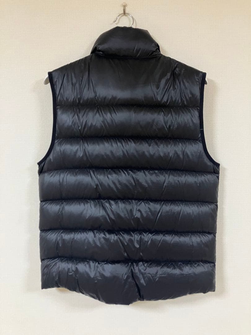 EMPORIO ARMANI EA7・アルマーニ・ダウンベスト・メンズM・黒