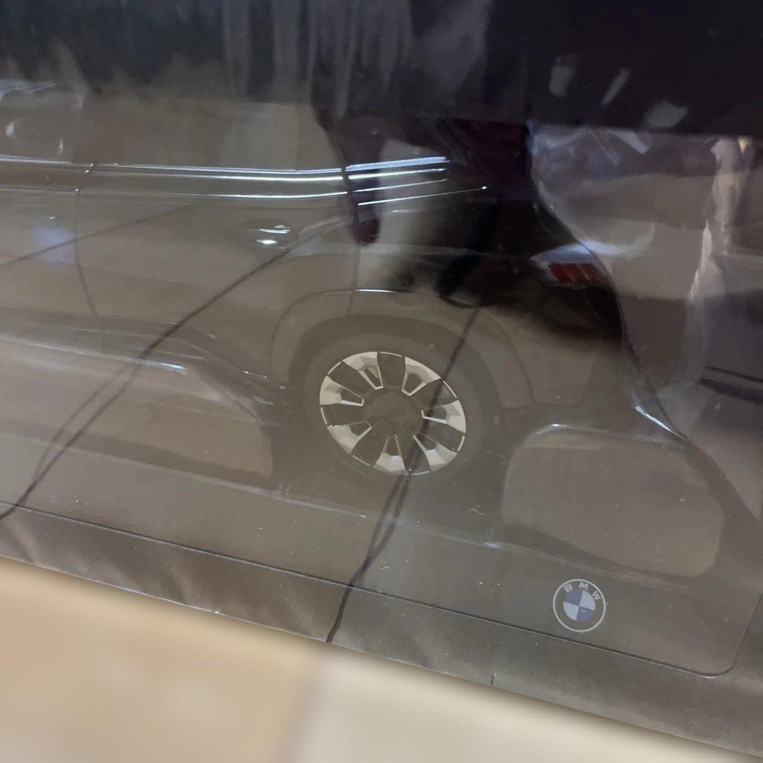 【新品】  XM (G09) ミニチャンプス 1/18 ミニカー