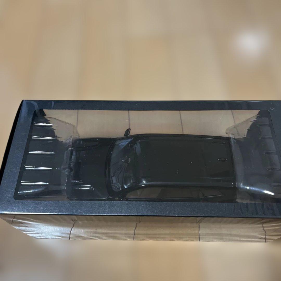 【新品】  XM (G09) ミニチャンプス 1/18 ミニカー