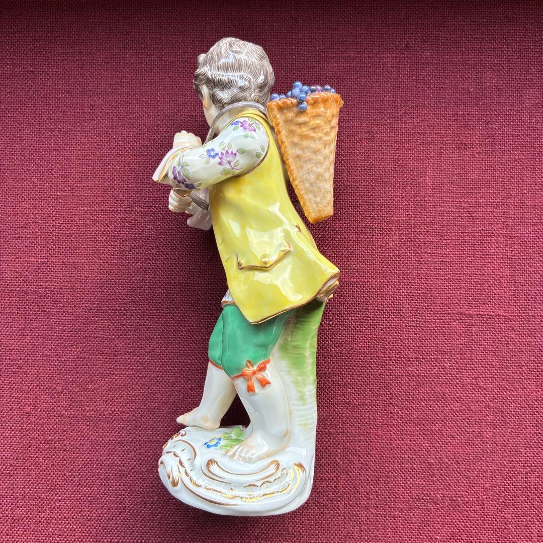 蒼*様 マイセン　Meissen 陶器製 子供 フィギュア ぶどう　葡萄　少年