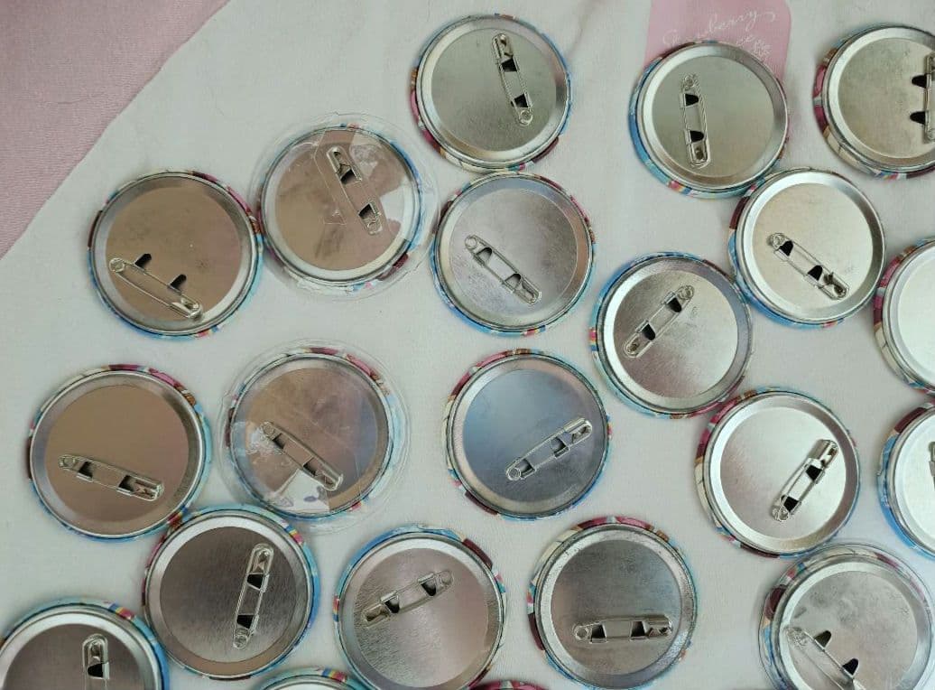 すとぷり　さとみ　缶バッチ　すとねく　等身