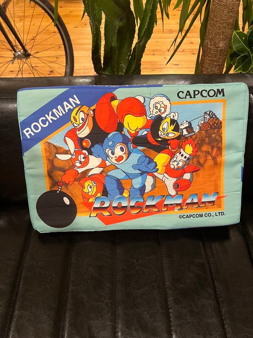 CAPCOM ロックマン クッション