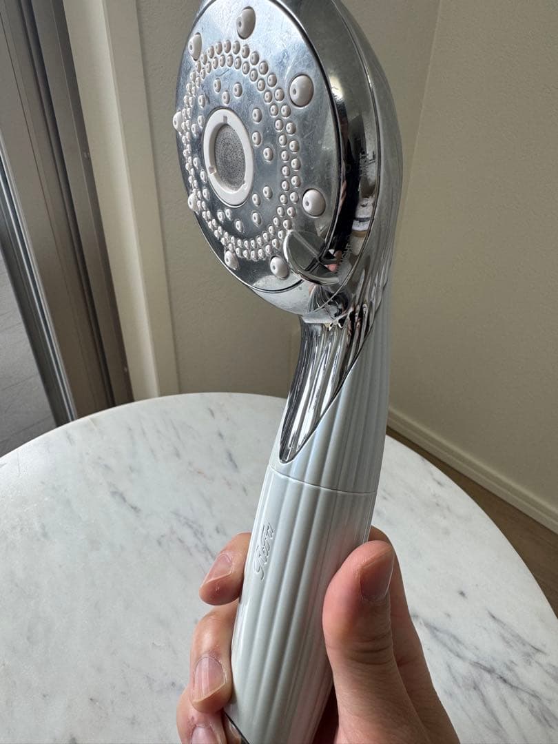 リファ　シャワーヘッド　ファインバブルピュア