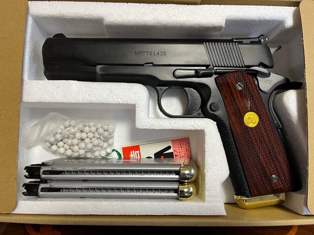 WAウエスタンアームズ ボブ チャウ・ビンテージ 米国へレッツ製ウッドグリップ