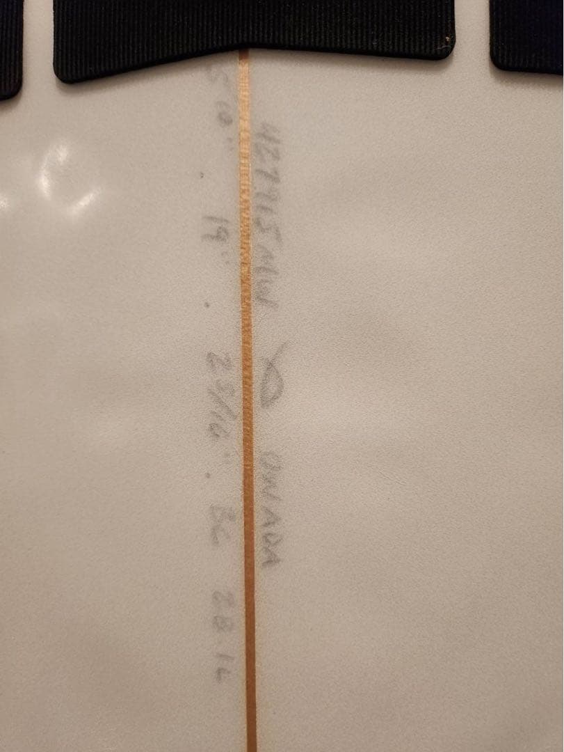 アルメリックサーフボード バニーチ　チャウ