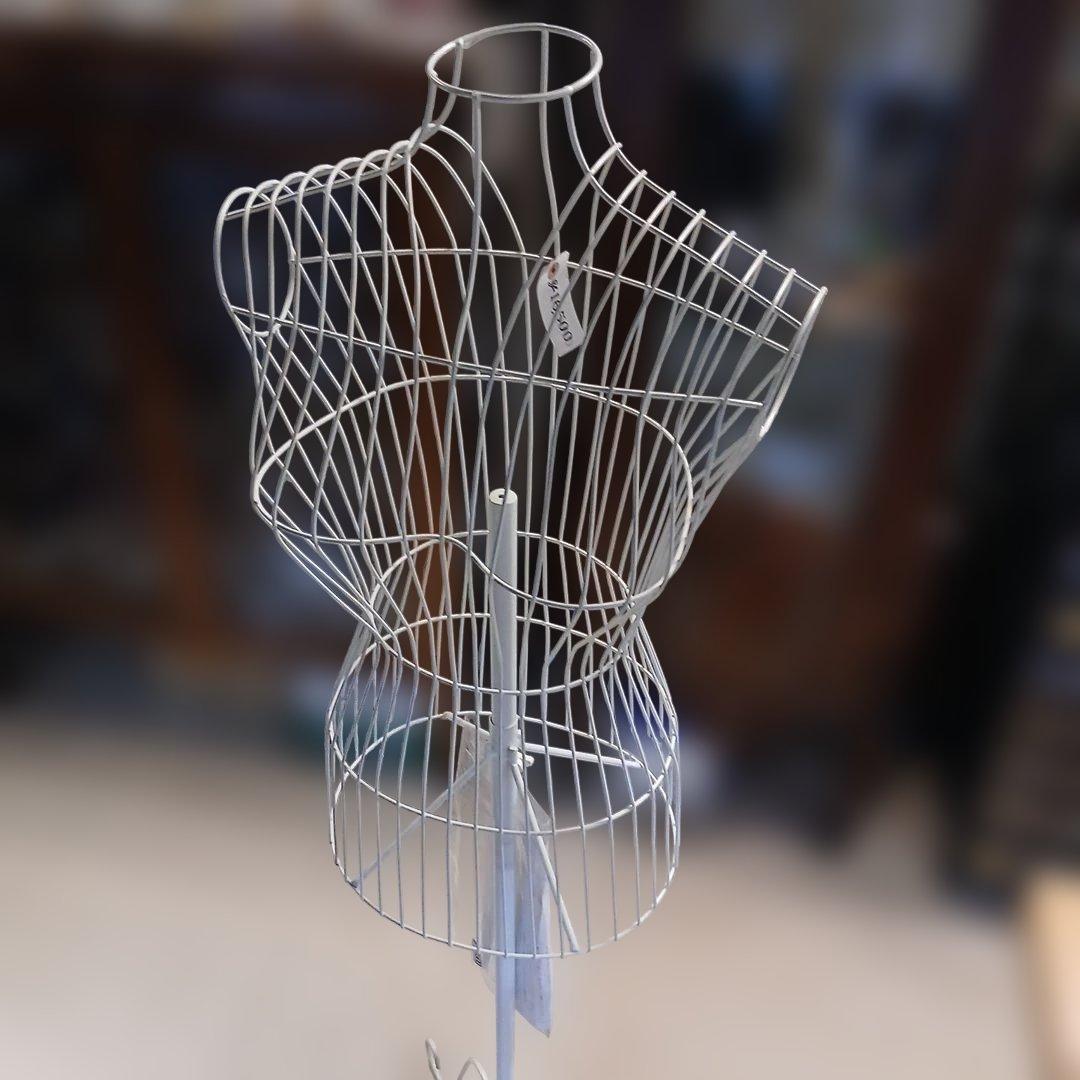 ホワイトワイヤーフレームマネキン トルソー MIP-015N