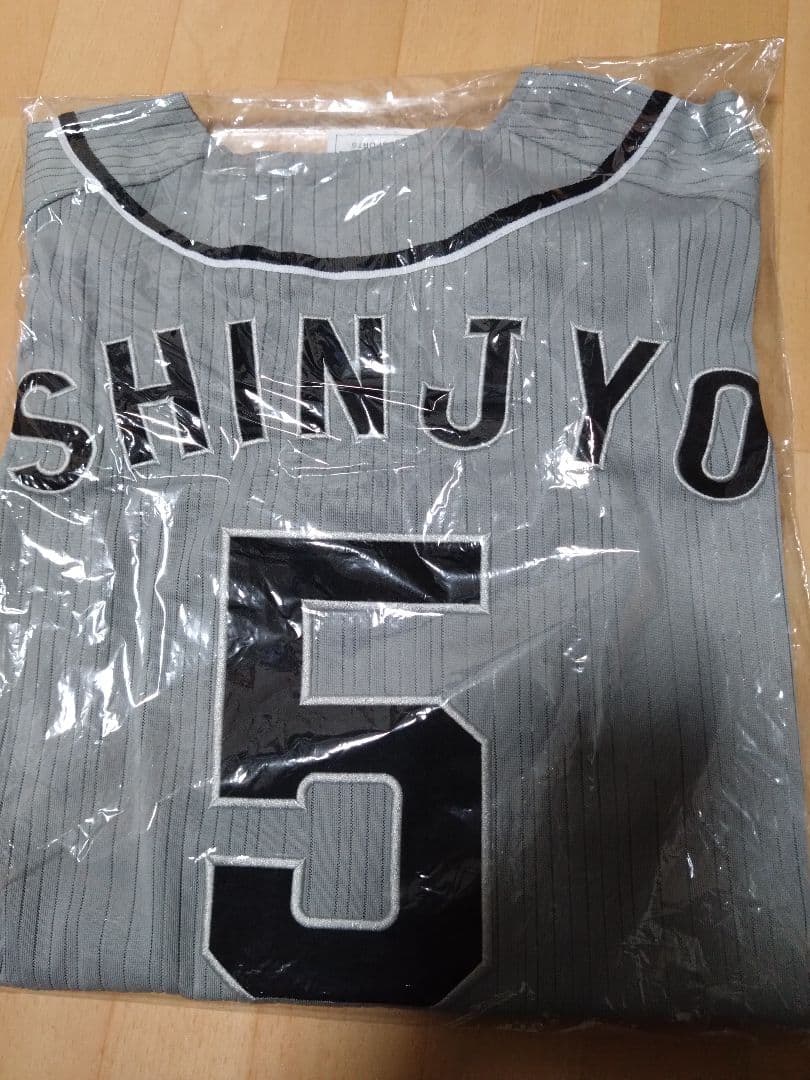 阪神タイガース　新庄剛志＃５　ビジターレプリカユニフォーム未使用品　Ｍサイズ